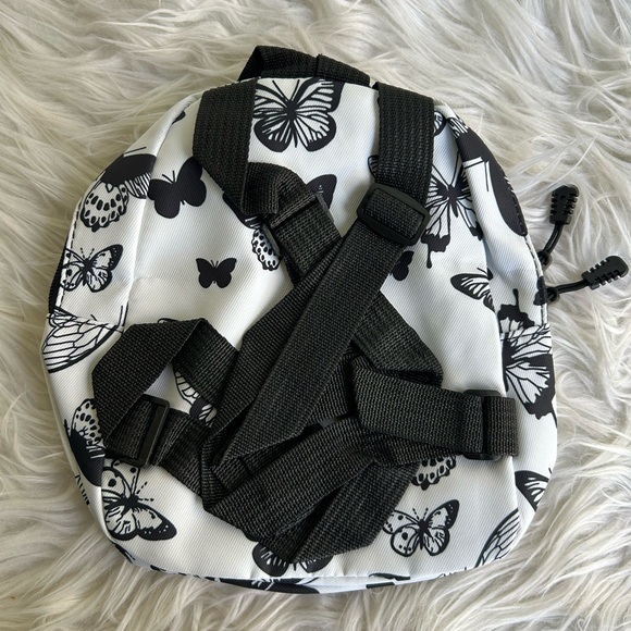 Butterfly Tiny Backpack - Picture 2 of 4